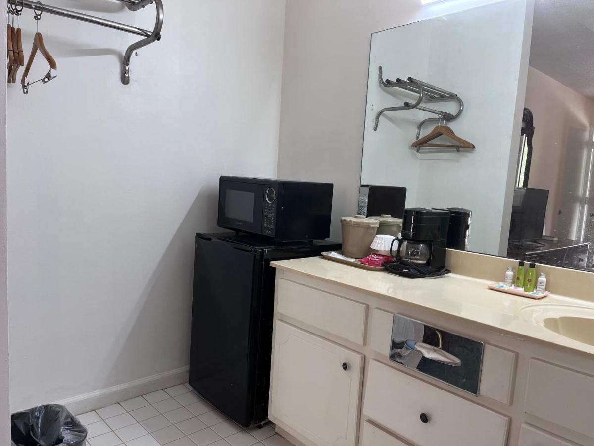 Grove Hill Windtree Inn المظهر الخارجي الصورة